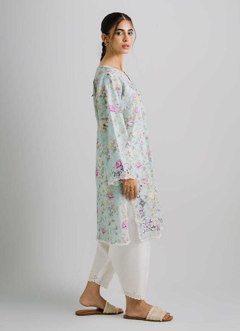 printed-and-embroidered-kurta