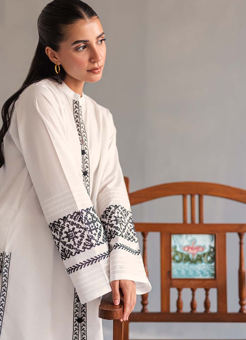 white-embroidered-kurta