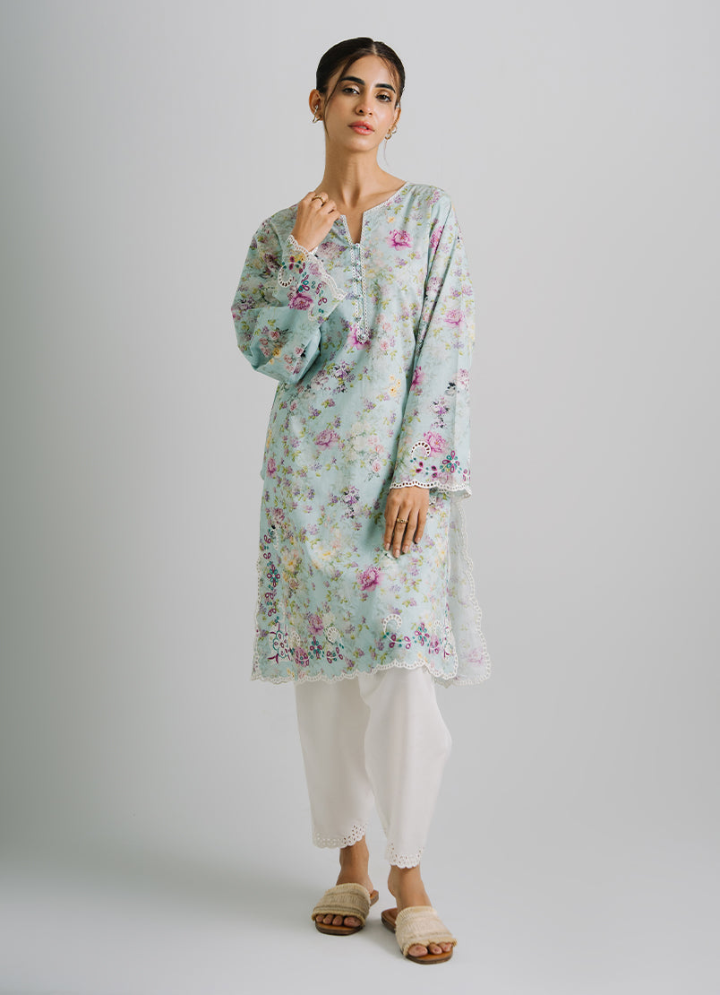 printed-and-embroidered-kurta