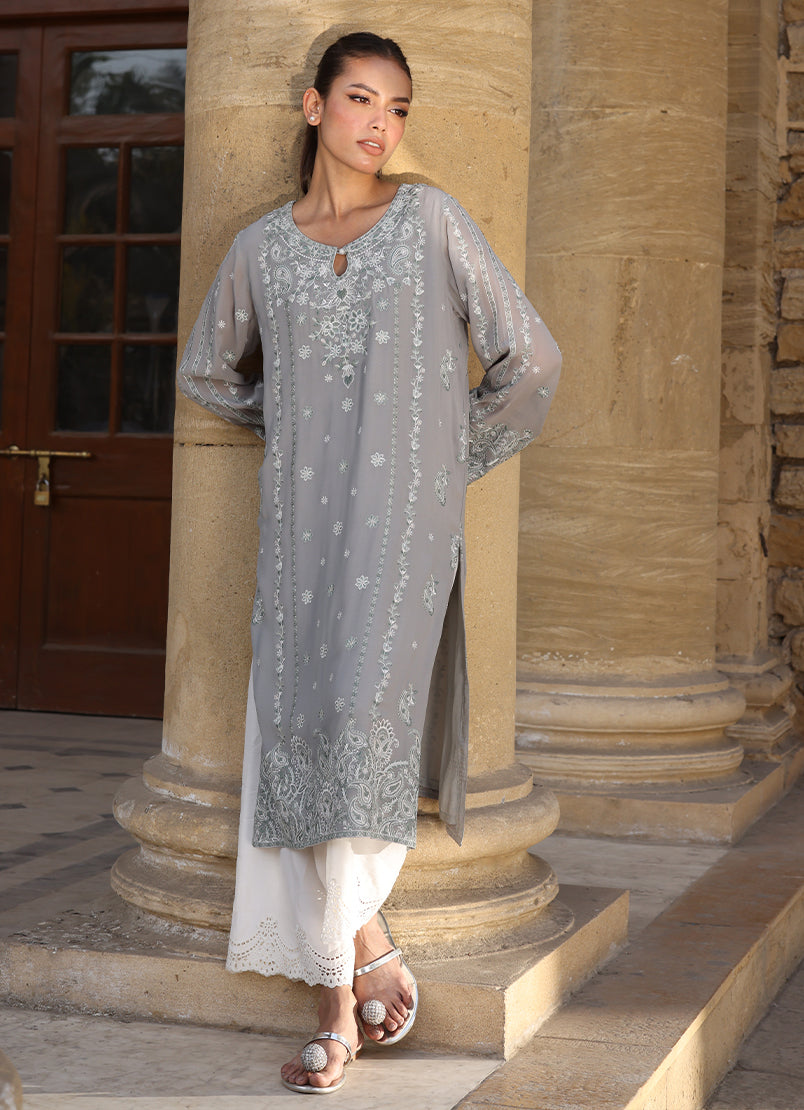embroidered-shirt