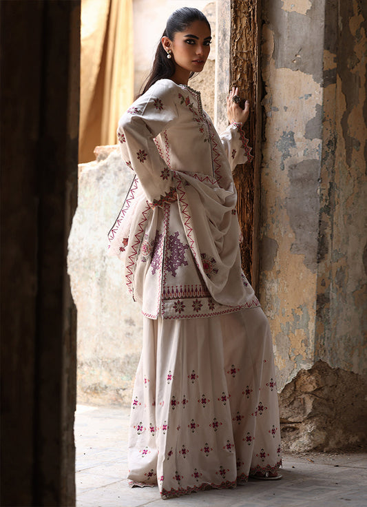 3 PC Saaz Gharara Set