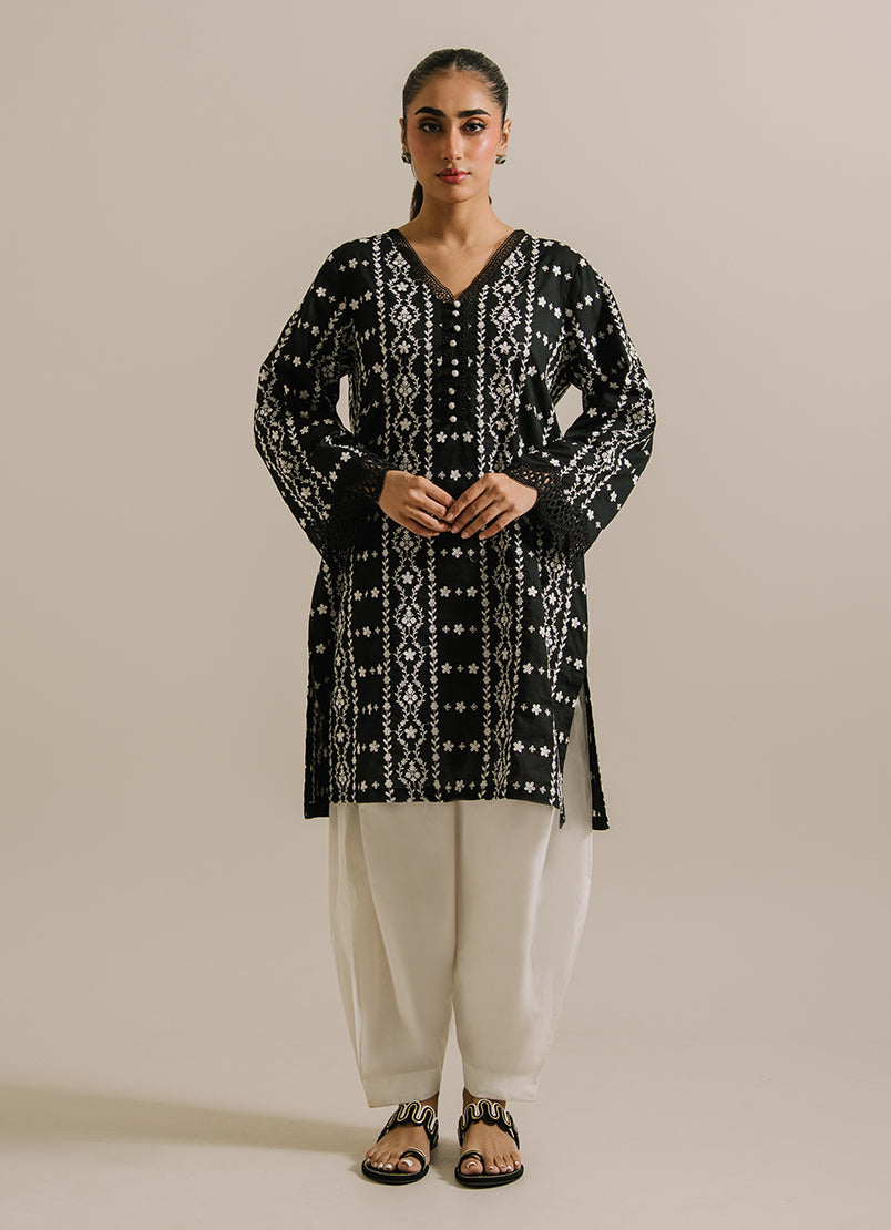 embroidered-kurta