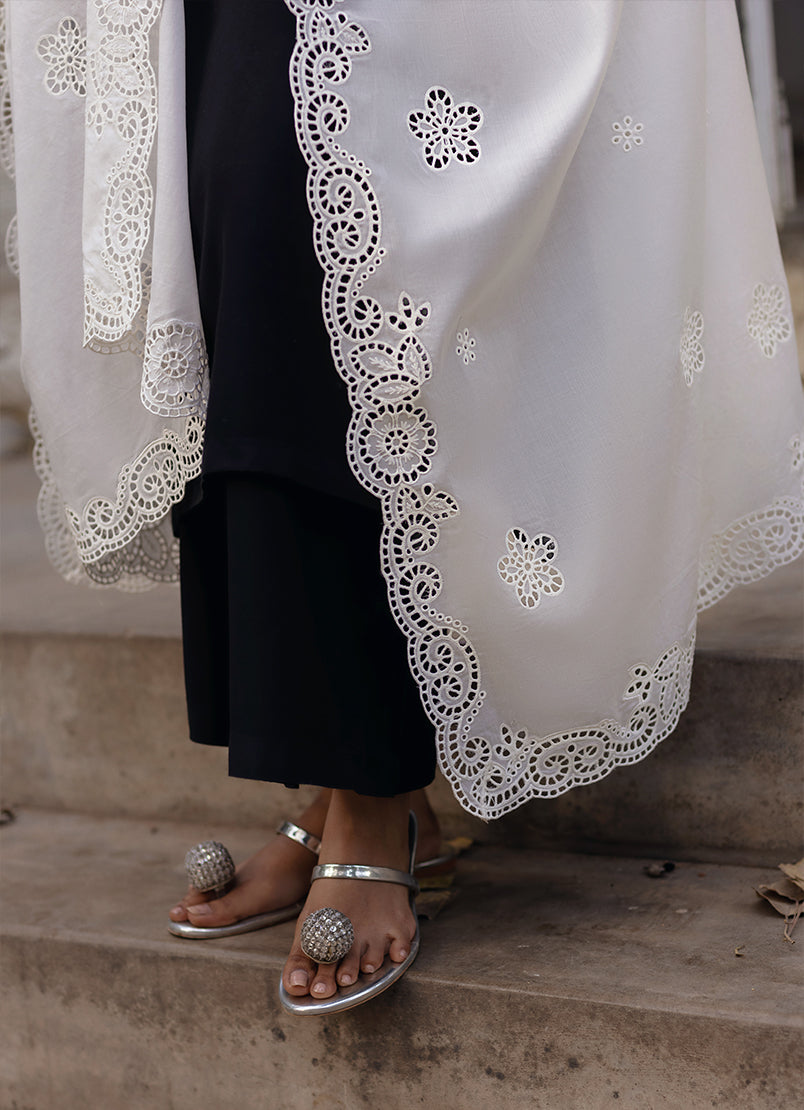 embroidered-dupatta