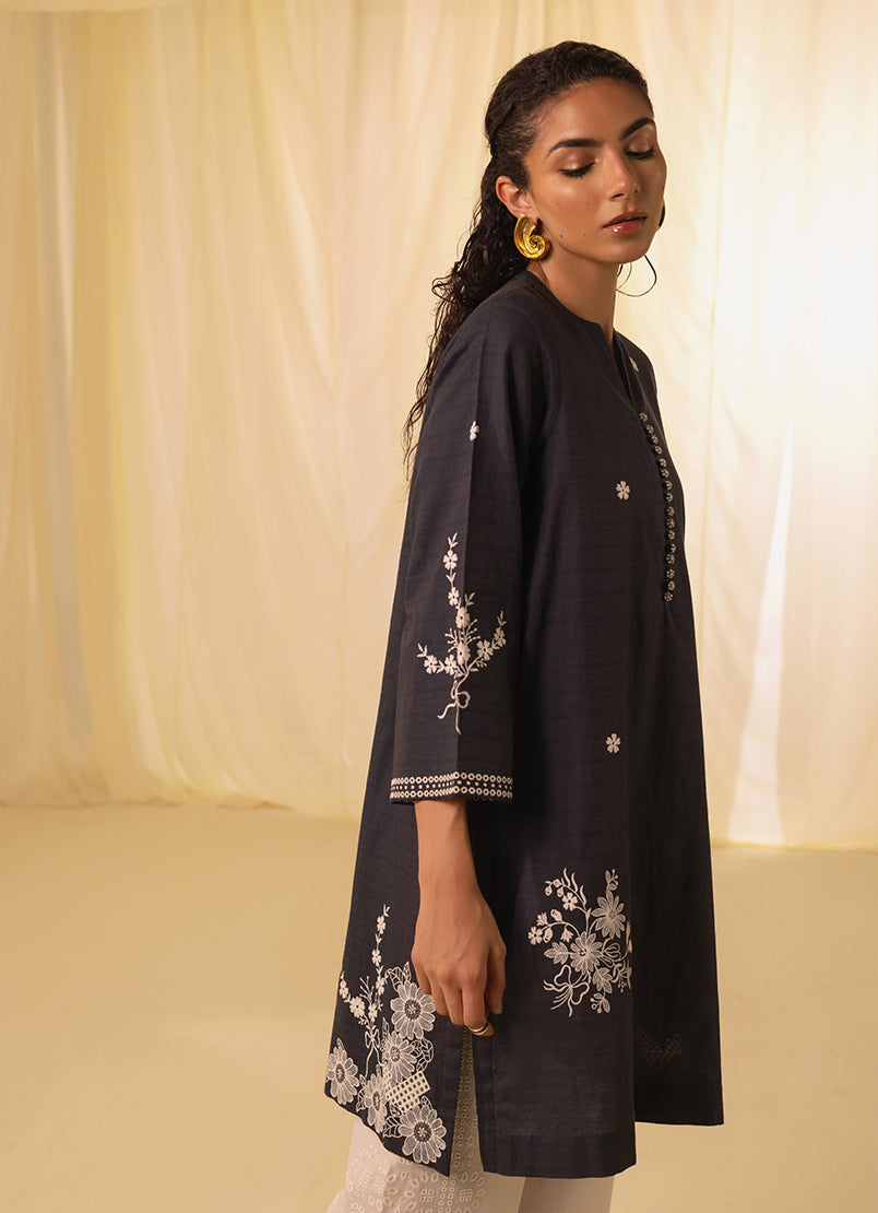 embroidered-kurta