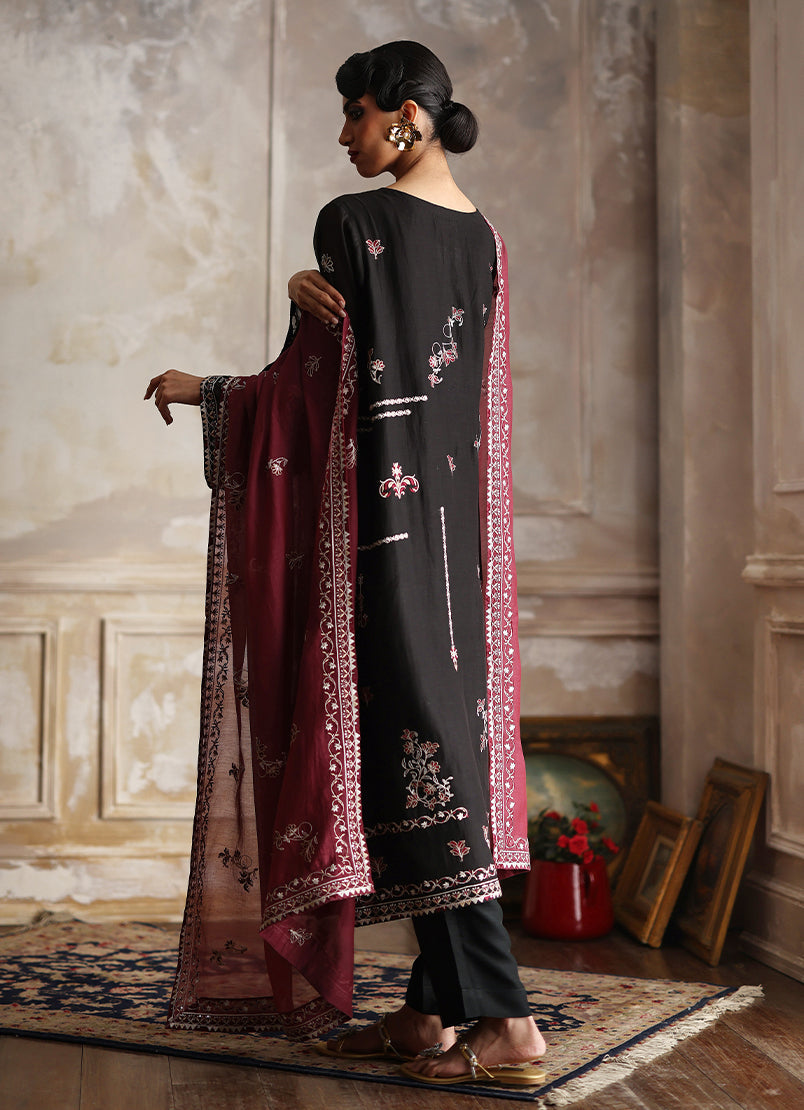 3-pc-embroidered-suit