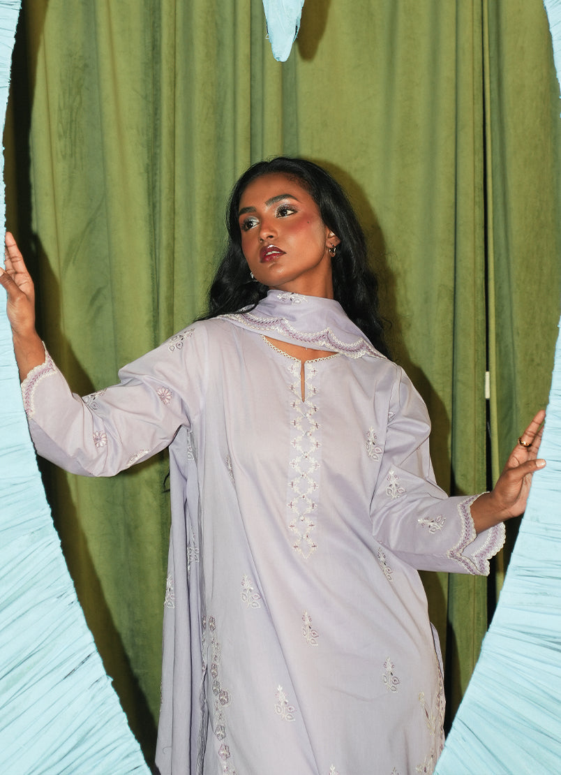 3-pc-embroidered-suit