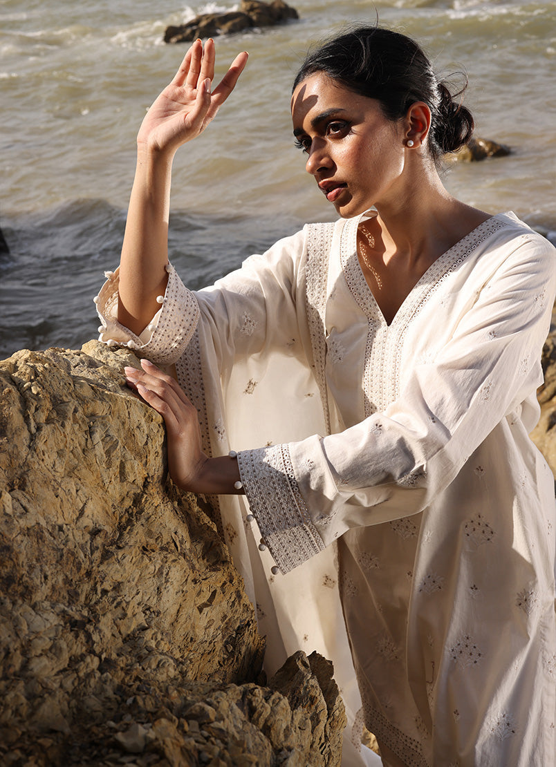 3-pc-embroidered-suit