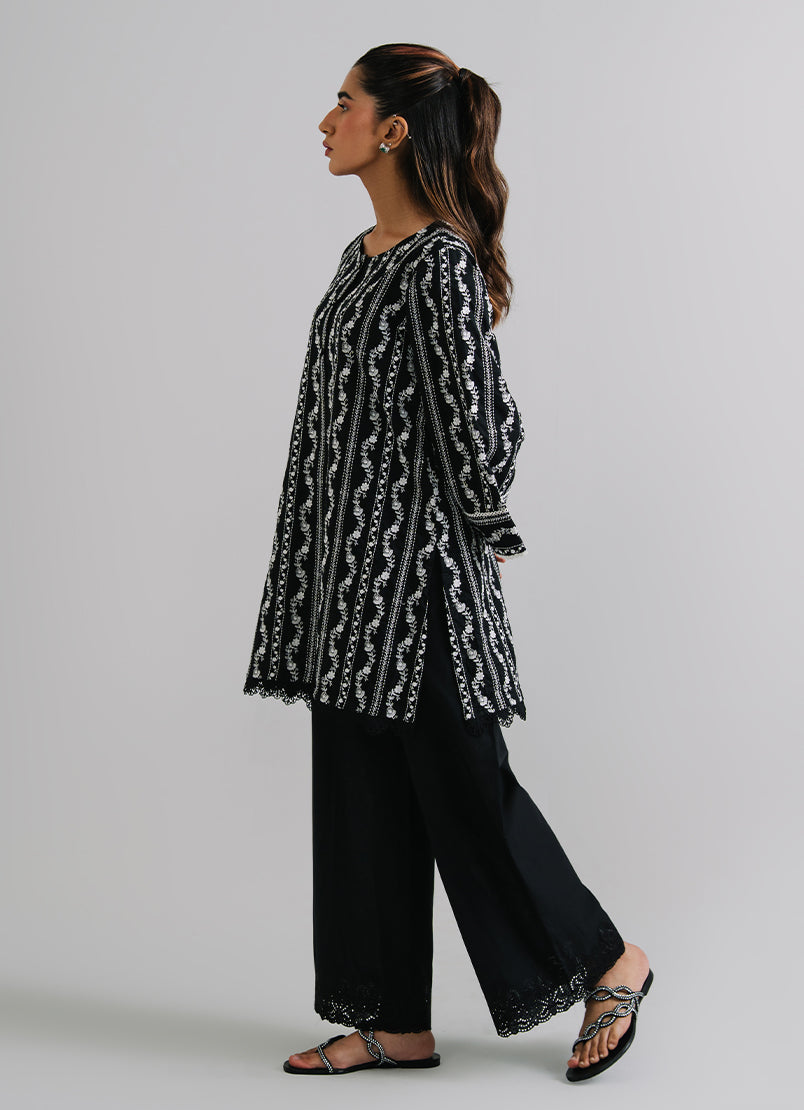 embroidered-kurta
