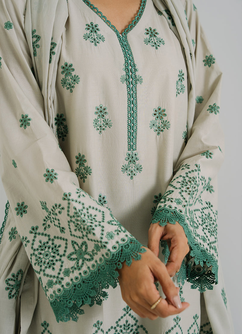 3-pc-embroidered-suit