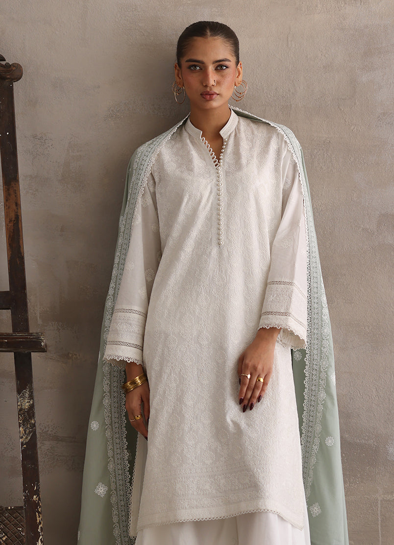 Embroidered Kurta With Embroidered Dupatta