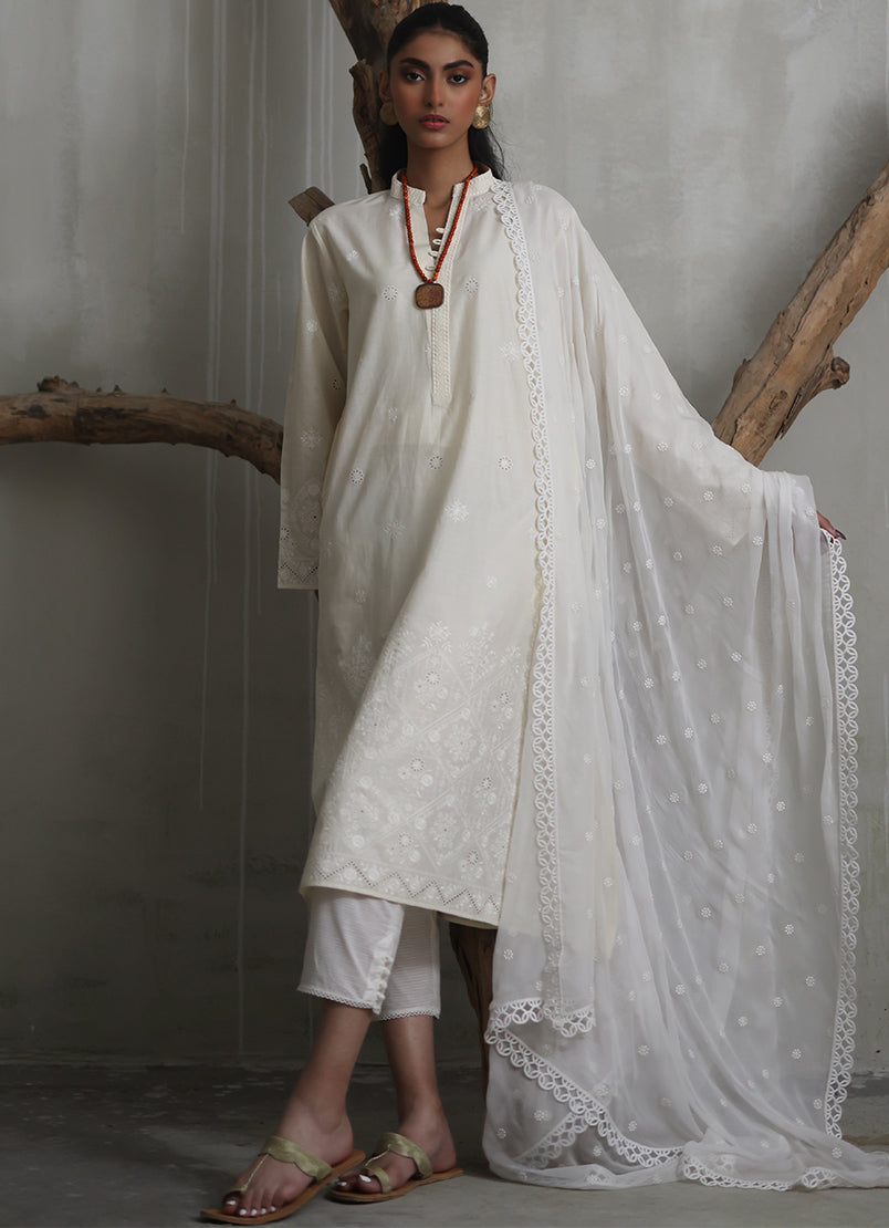 embroidered-lace-dupatta