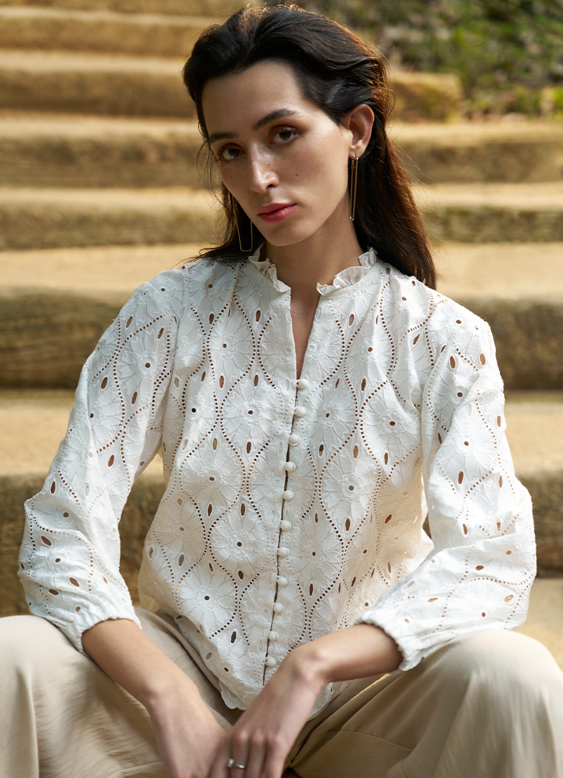 chikan-blouse-with-buttons