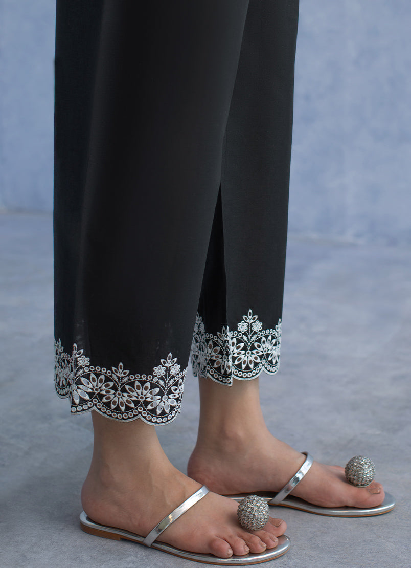 schiffli-embroidered-pant