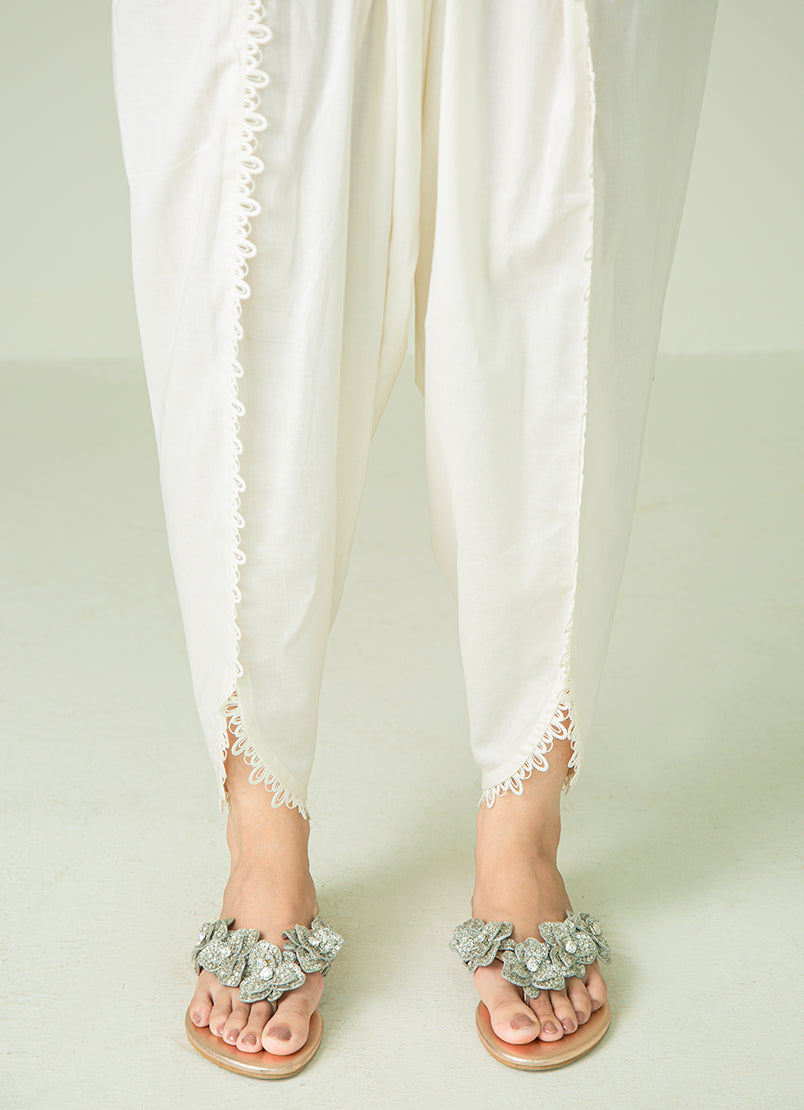 white-tulip-lace-shalwar